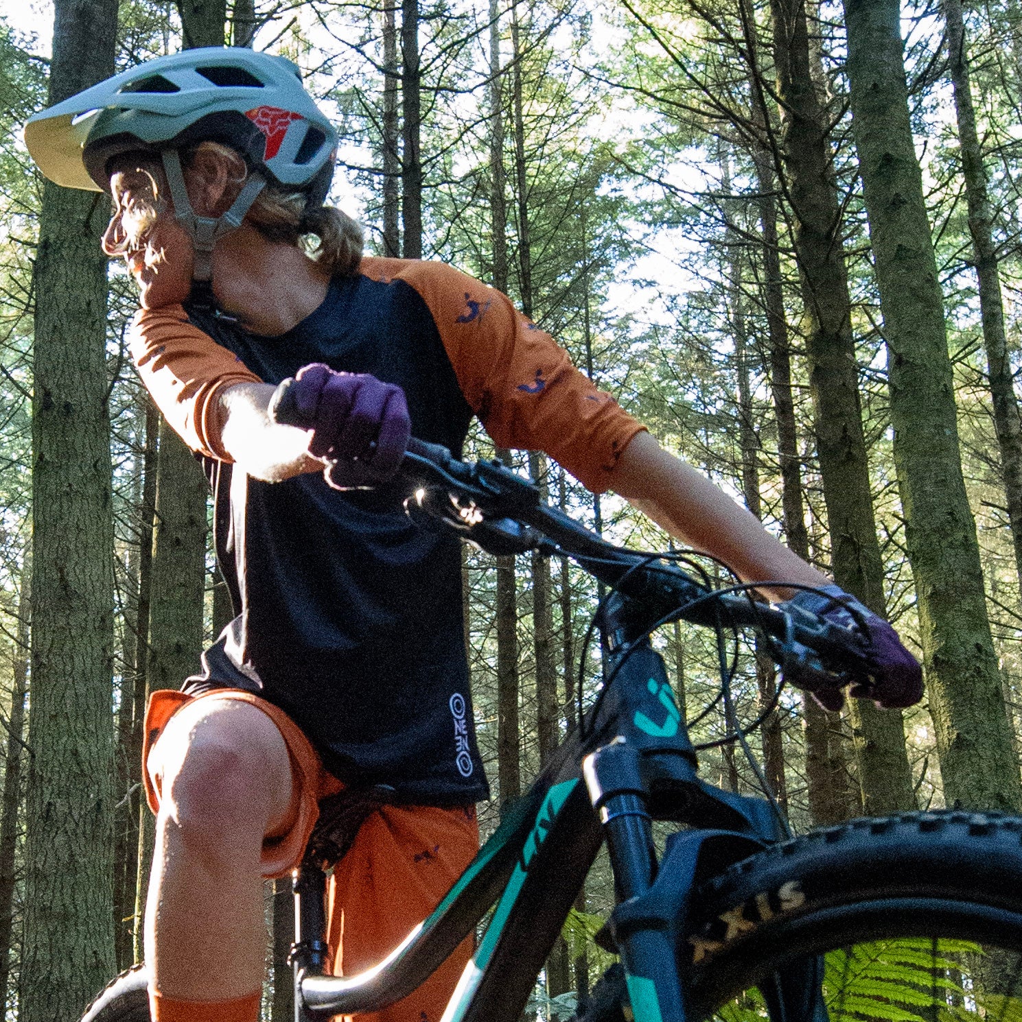 The 3/4 Riding Tee - Tīeke