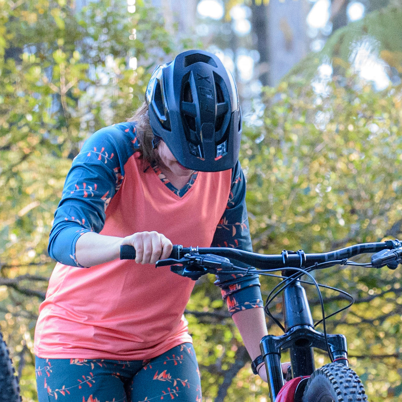 The long sleeve Riding Tee - Ngahuru