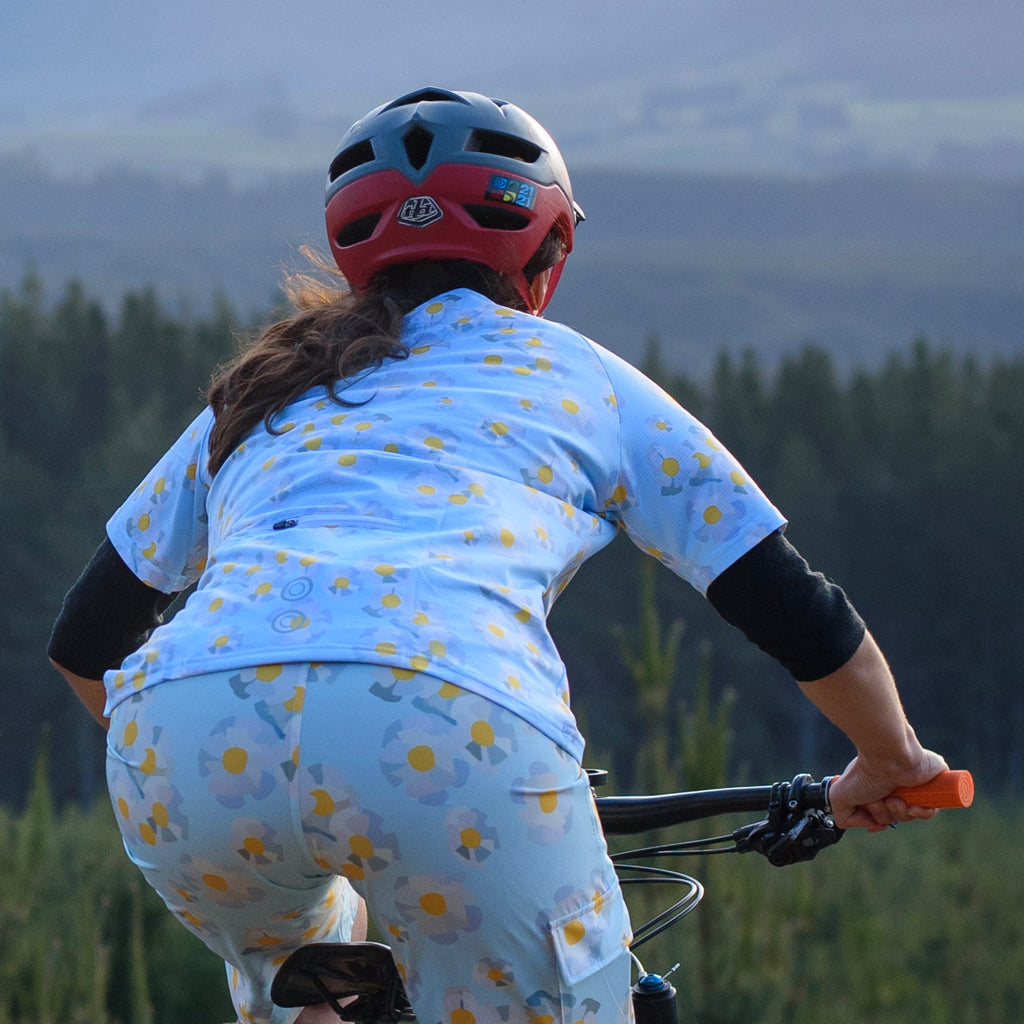 The 3/4 Riding Tee - Buttercup